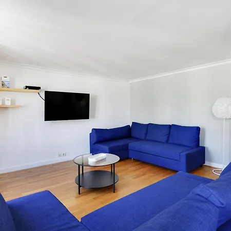 Pick A Flat's In Champs-elysees - Rue Ponthieu Apartment Paris