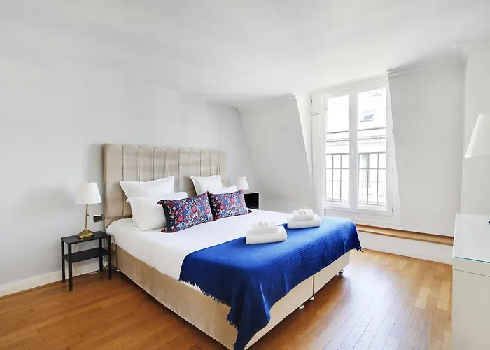 Pick A Flat's In Champs-elysées - Rue Ponthieu
