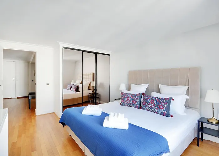 Pick A Flat's In Champs-elysées - Rue Ponthieu Appartement *