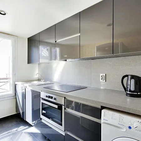 Pick A Flat's In Champs-elysees - Rue Ponthieu 아파트 *